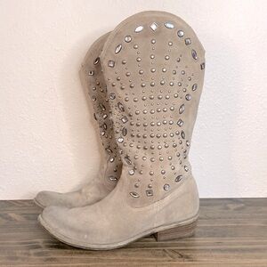 Boutique 9 Cowgirl Boots. Size 7.